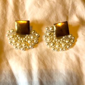 Pearl earrings-costume jewelry